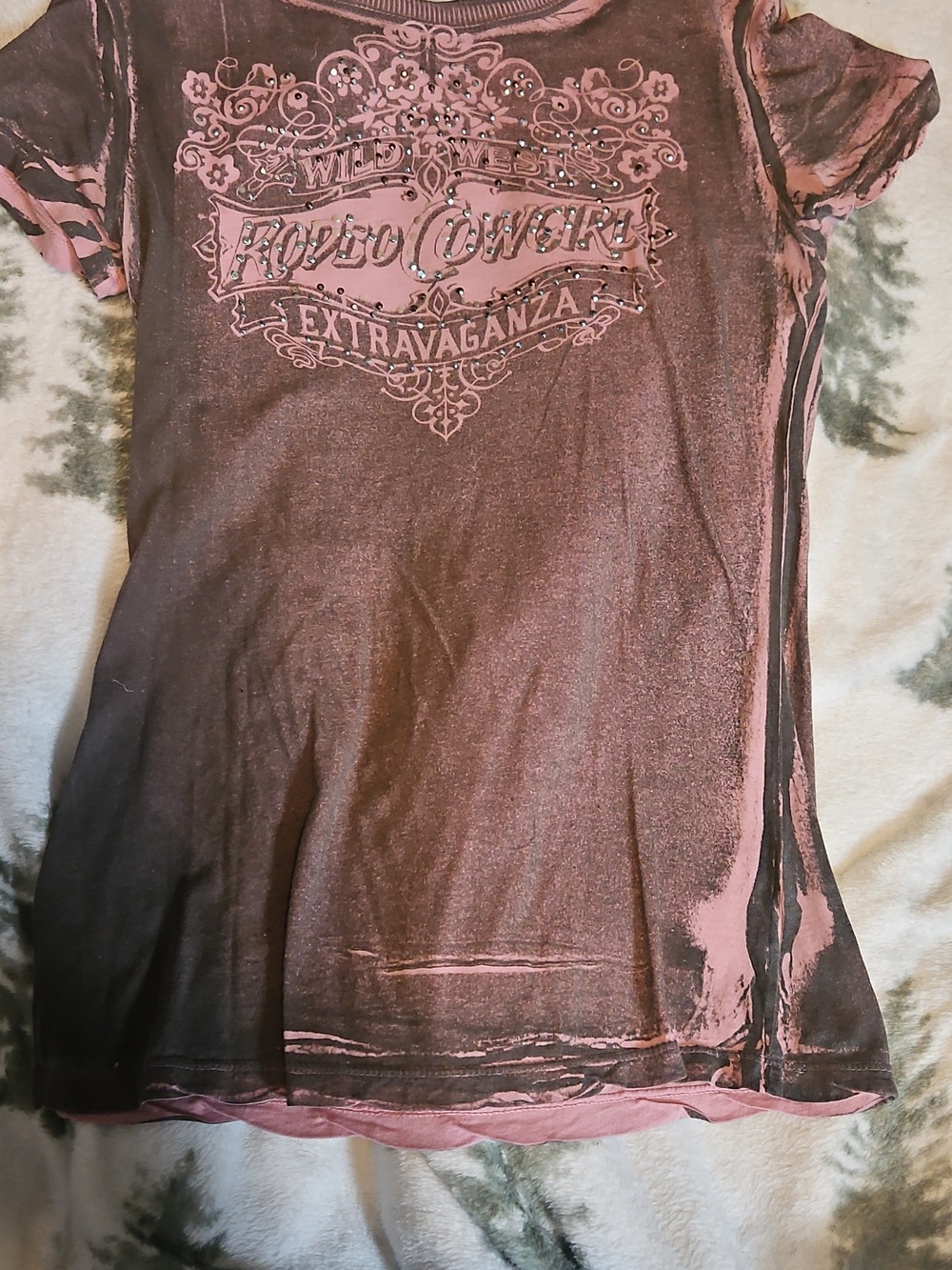 Rodeo Cowgirl Graphic Tee in Faded Mauve
